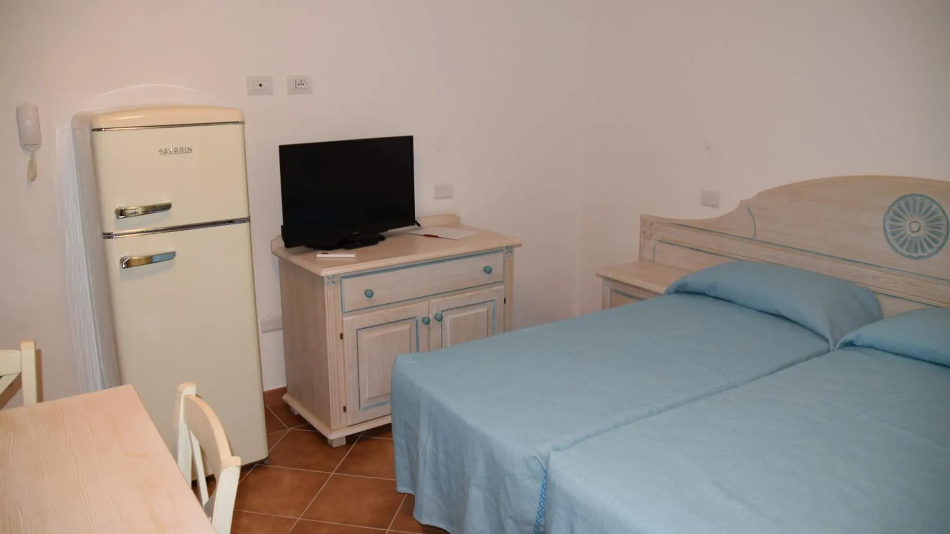 Residence Leonardo Da Vinci Orosei İtalya